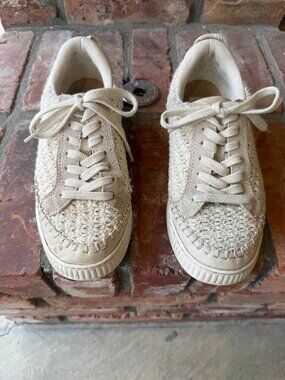 Dolce Vita Nicona Sneaker, Size 7